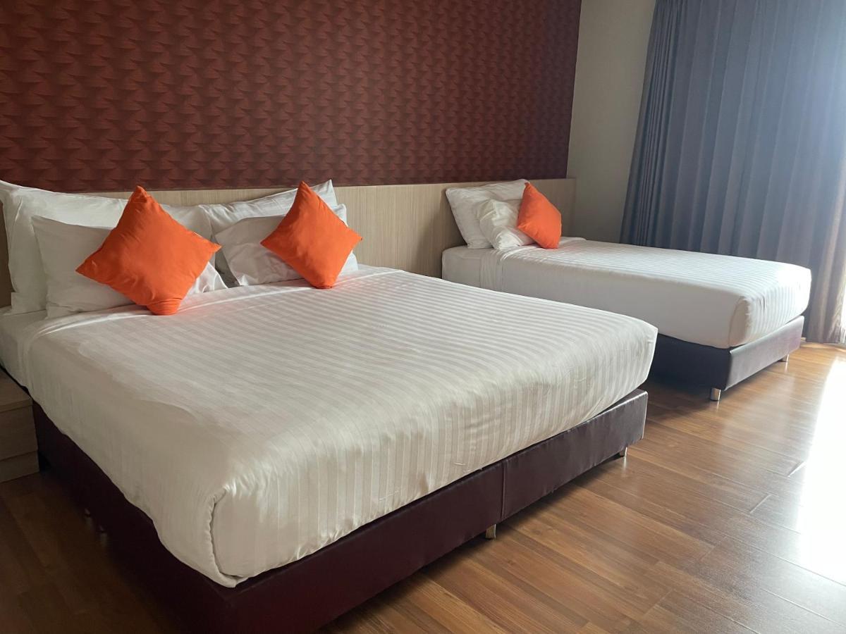 Tonaoi Grand Hotel Hat Yai Exteriör bild