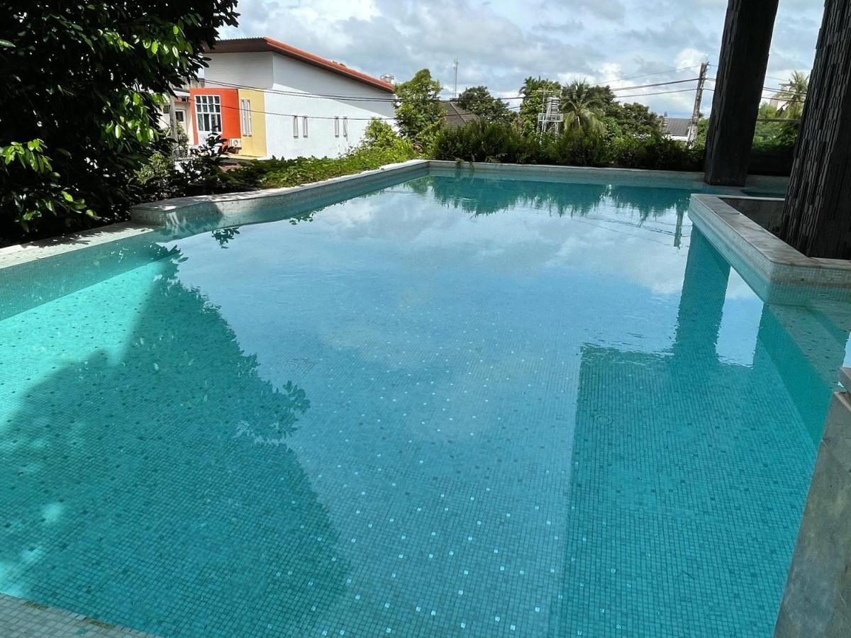 Tonaoi Grand Hotel Hat Yai Exteriör bild