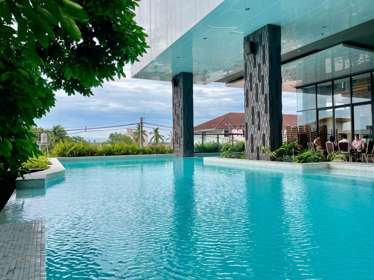 Tonaoi Grand Hotel Hat Yai Exteriör bild