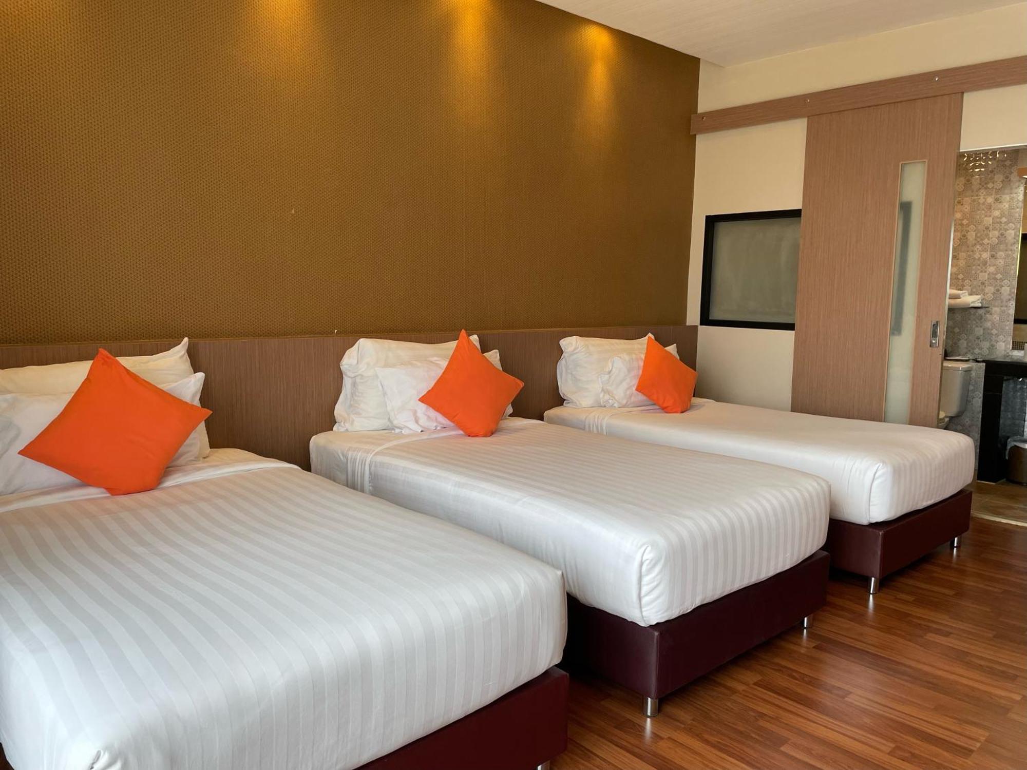 Tonaoi Grand Hotel Hat Yai Exteriör bild