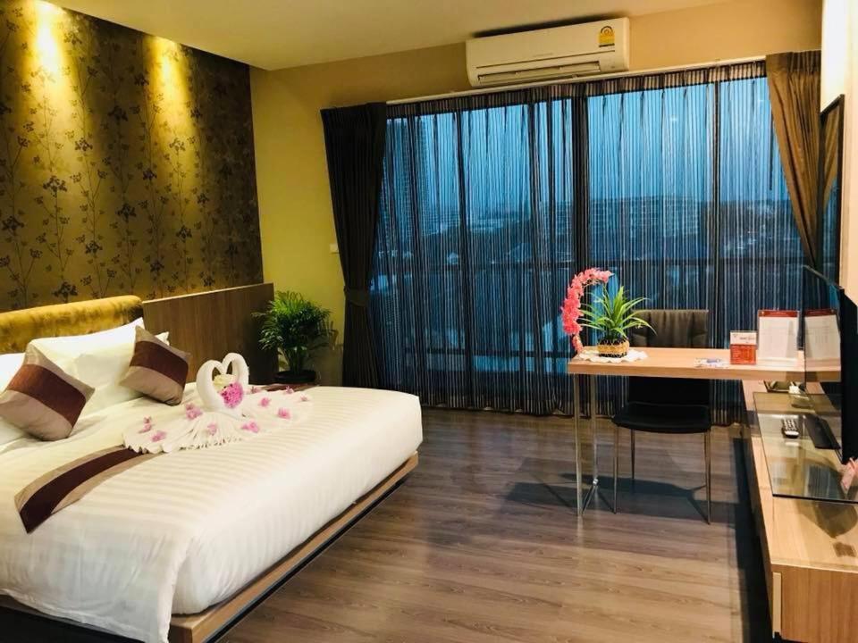 Tonaoi Grand Hotel Hat Yai Exteriör bild